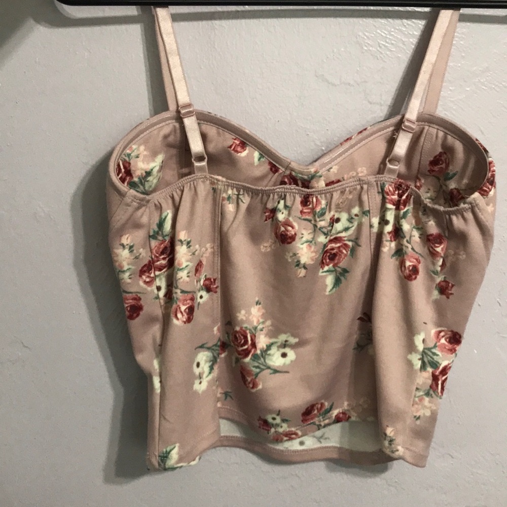 Crop top - Picture 2 of 2